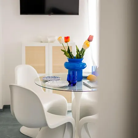 Almare Apartment